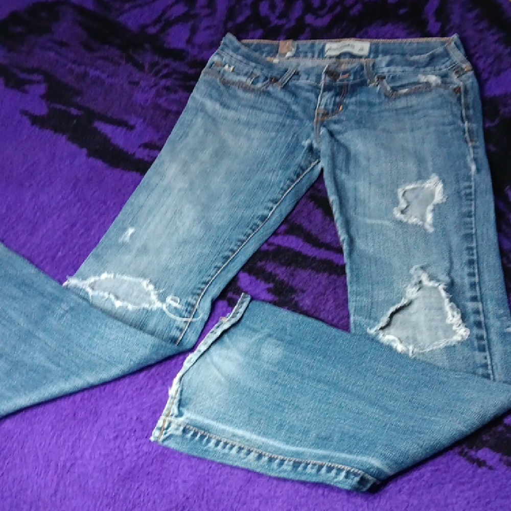 Abercrombie & Fitch Light Blue Distressed Jeans